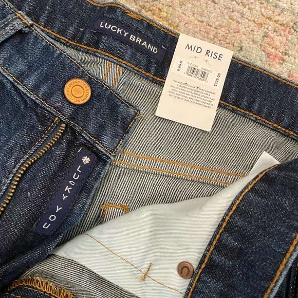 LUCKY BRAND mid rise boy jean! BRAND NEW👖see pic for all details &measurements - Picture 1 of 12